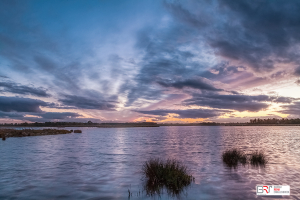 Water De Onlanden met imposante lucht