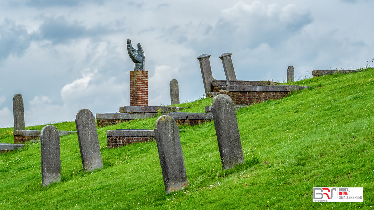 Begraafplaats op de dijk Oterdum