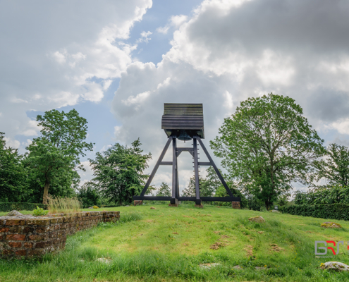 Klokkenstoel Oldekerk op terp