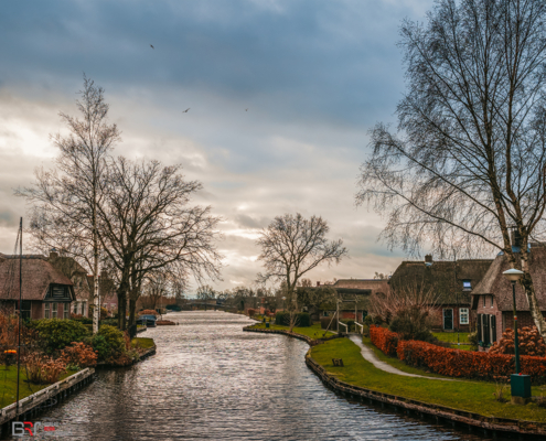 Dwarsgaracht vanaf de brug