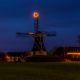 molen Rolde in Kerstfeer bij avond